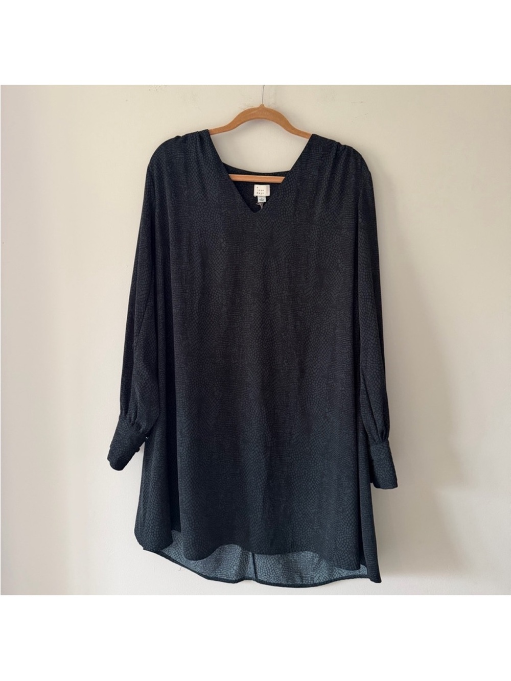 a new day Black and Green Snakeskin Long Sleeve Tunic Mini Dress Size Large NWT - Picture 2 of 9